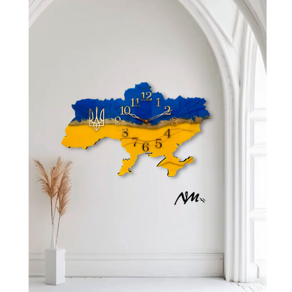 Ukrainian Clock with dark blue