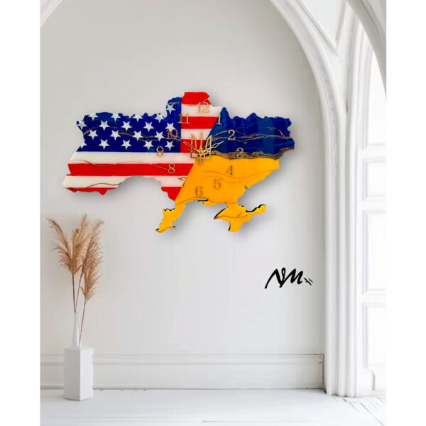 Ukrainian USA Clock